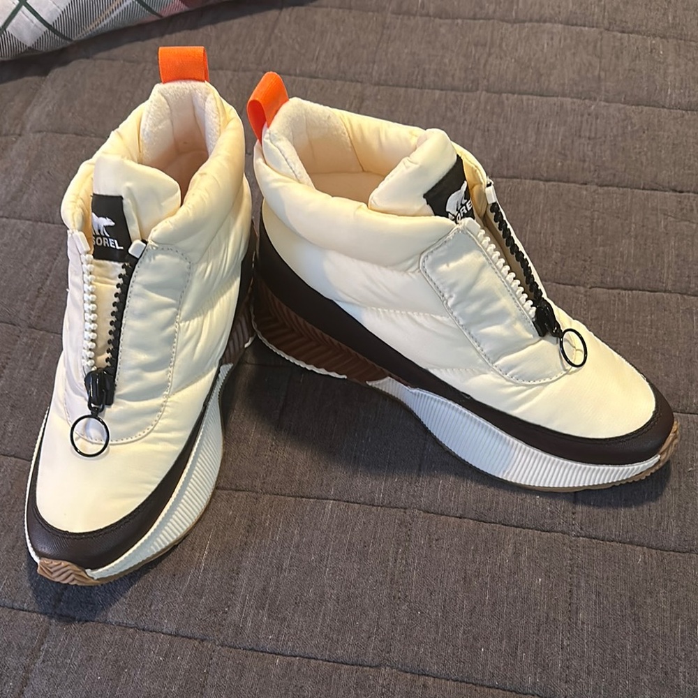 Sorel Out N About III Puffy Zip WP - Chalk/New Cinder